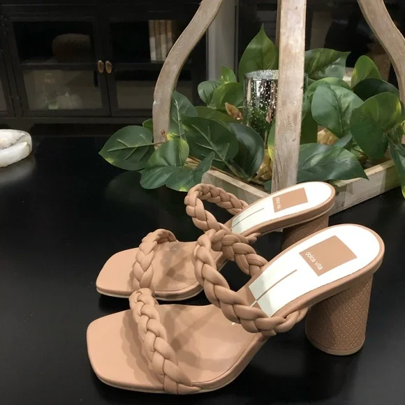 NWT! Dolce Vita Braided Sandal - Picture 2 of 10